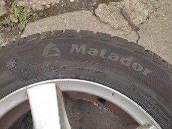 Predám zimné pneu Matador 195/65 R15 + elektróny 5x112 R15 - 2