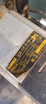 DEWALT Elektrická pásová píla - 2