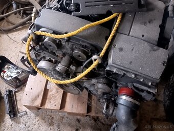 Mercedes motor 271 - 2