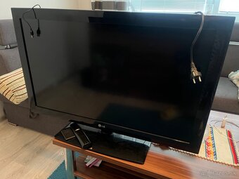Televízor LG 37” - 2