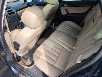 Kožený béžový interiér Peugeot 407 - 2