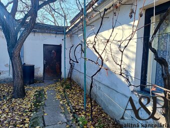 NA PREDAJ STARŠÍ RD S POZEMKOM, 593 M2, BORSKÝ SV.JUR, okr. - 2