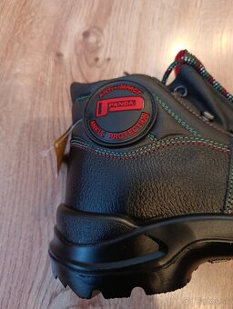 Pracovne topánky - 2