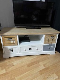 Skrinky a komoda pod TV Vianoce - 2