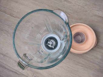 nahradna sklenená mixovacia nádoba komplet s vrchnakom a noz - 2