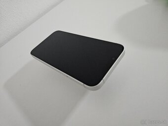 Apple iPhone 16e 100% batéria so zárukou - 2