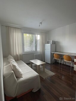 na prenájom krásny 1 izbový byt - CENTRUM - 2