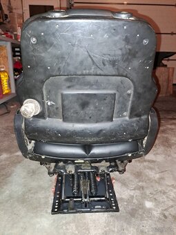 Zetor Sedačka Grammer - 2