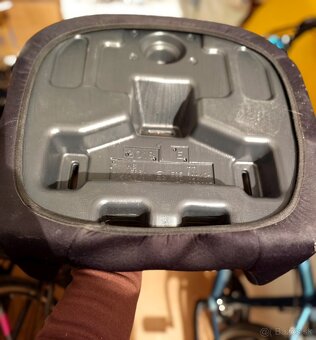 Detská autosedačka podsedák - 2