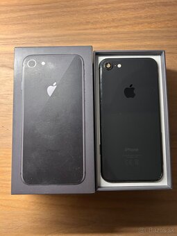 iPhone 8 64 GB - 2