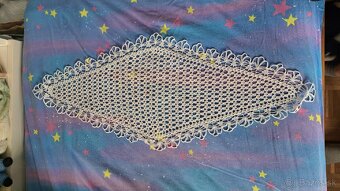 Rôzne ručne háčkované ozdobné obrusy - 2