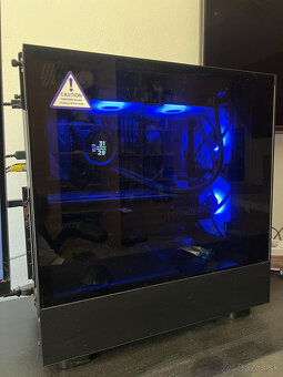 i7 13700K / RTX 4080S / 64GB / 4TB SSD - 2