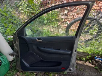 Fabia 1 Prave predne dvere spolujazcove - 2