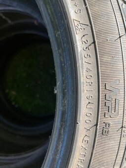 Predám zimné gumy nokian 255/40 R19 - 2