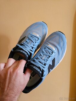 New Balance FuelCell Rebel v5 - 2