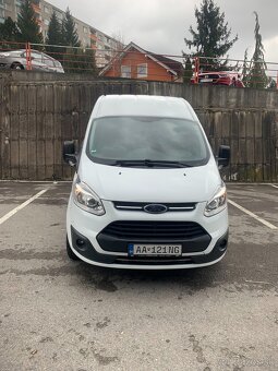 Predám Ford Transit Custom 9 miestny L2H2 - 2