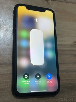 Predám Apple iPhone XR 64GB Black Známky Opotrebovania - 2