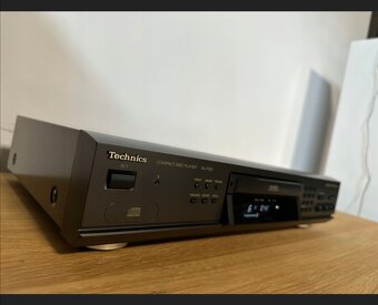 Technics SL-PG3 CD Player - 2