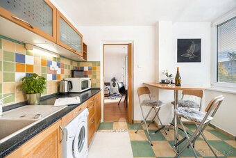 Na predaj 1,5 izbový byt s loggiou - 2