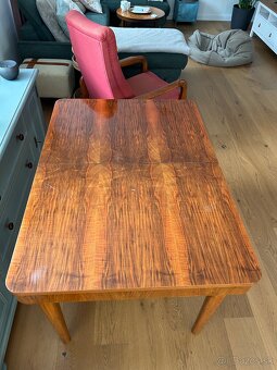 Stôl Halabala rozkládací a 4 stoličky lízátka H-214 - 2