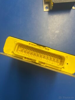 Riadiaca jednotka airbagov 3C0909605M - 2