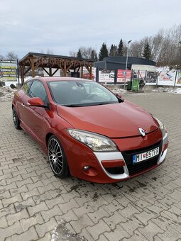 Renault Megane Coupe - 2