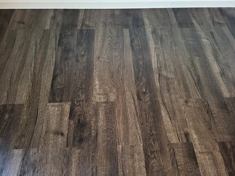 Plávajúca vinylová podlaha DUB tmavý 120m2 - 2