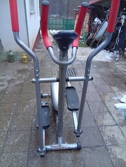 Predám tento elipticky trenažér - 2