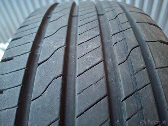 Predám letné pneu.Goodyear Efficient Grip--205/50/17-93W - 2