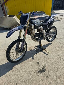 Predam Yanaha yzf 250 2006 ročnik - 2