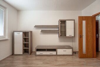 Prenájom 4-izbový byt Brezno - 2
