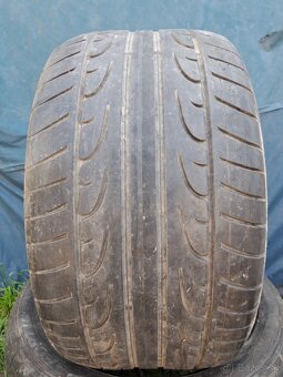 Ponúkam 2 letné pneumatiky Dunlop sport 315/35 R20 - 2
