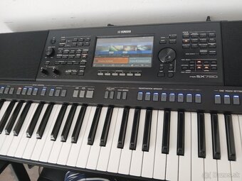 Predám yamaha sx720 ešte dnes - 2