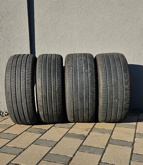 Predám 275/40r20,245/45r20 run flat - 2