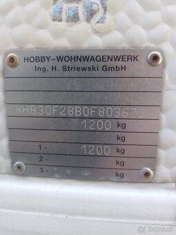 Predám karavan obytný príves Hobby 440 de Luxe - 2