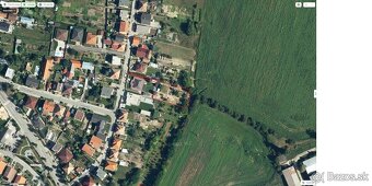 Stavebný pozemokv obci Zavar kúsok od Trnavy - 2