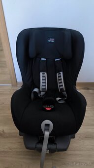 Predám Britax Römer Safefix Plus 9-18kg Isofix - 2