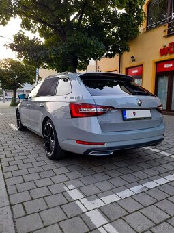Škoda Superb Combi 2.0 TDI Sportline - 2