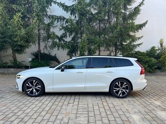 Volvo V60 B4 R-Design 2.0D 145kW rv.2021 - 2