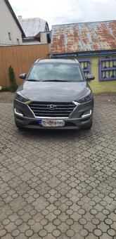 Hyundai TUCSON - 2