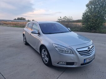 Opel Insignia 2.0 cdti 96kw r.v. 2010 - 2