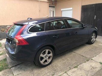 ZNÍŽENÁ CENA - Volvo V60 D3 2.0 Diesel 120 kW, výborný stav - 2