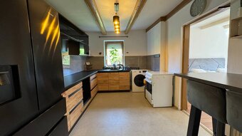 NA PREDAJ rodinný dom vo Svätoplukove - 2