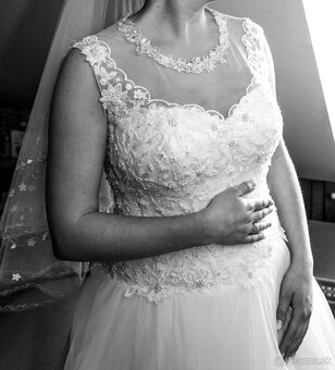 Biele svadobné šaty - 2