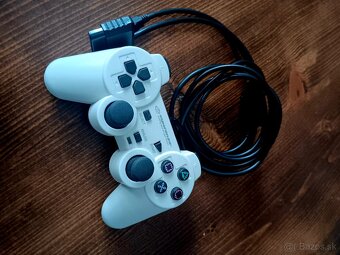 Ovládač / gamepad - 2