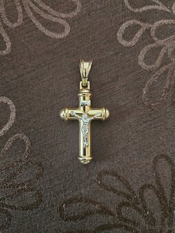 Zlatý prívesok kríž - 2