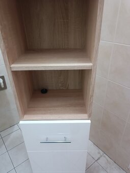 Kúpeľňová skrinka - 2