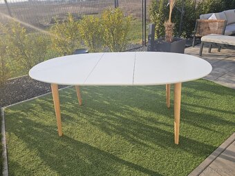 Jedálenský stôl - 2