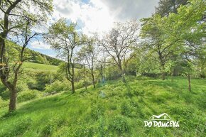 DO DOMČEKA | Slnečný pozemok v pokojnej časti obce Slovenská - 2