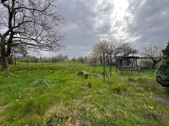 Rodinný dom s veľkým pozemkom v Bystričanoch na PREDAJ - 2